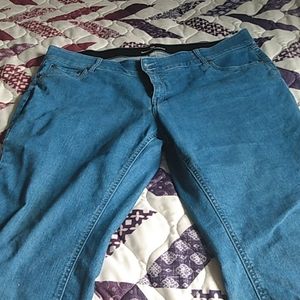 Woman within stretch around waist